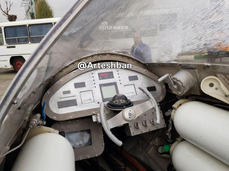 Lộ diện tàu ngầm mini siêu độc đáo của Hải quân Iran - Ảnh 2. Lộ diện tàu ngầm mini siêu độc đáo của Hải quân Iran - Ảnh 2.