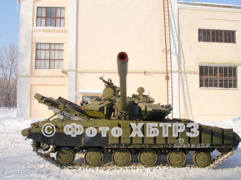 Ukraine nâng cấp xe tăng T-64 bằng tháp pháo của T-55: Cải tiến kiểu... thụt lùi? - Ảnh 3. Ukraine nâng cấp xe tăng T-64 bằng tháp pháo của T-55: Cải tiến kiểu... thụt lùi? - Ảnh 3.