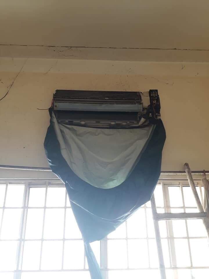 Đi sửa điều hòa, anh thợ giật mình khi mở cửa bước vào phòng trọ - Ảnh 4. Đi sửa điều hòa, anh thợ giật mình khi mở cửa bước vào phòng trọ - Ảnh 4.