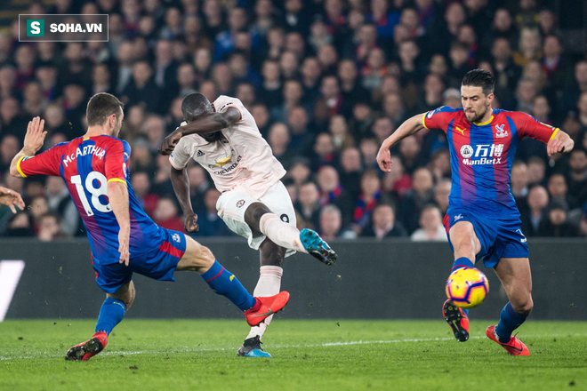 Lukaku: Không cần hoàn hảo, chỉ cần là chiến binh Quỷ đỏ kiên cường! - Ảnh 1. Lukaku: Không cần hoàn hảo, chỉ cần là chiến binh Quỷ đỏ kiên cường! - Ảnh 1.
