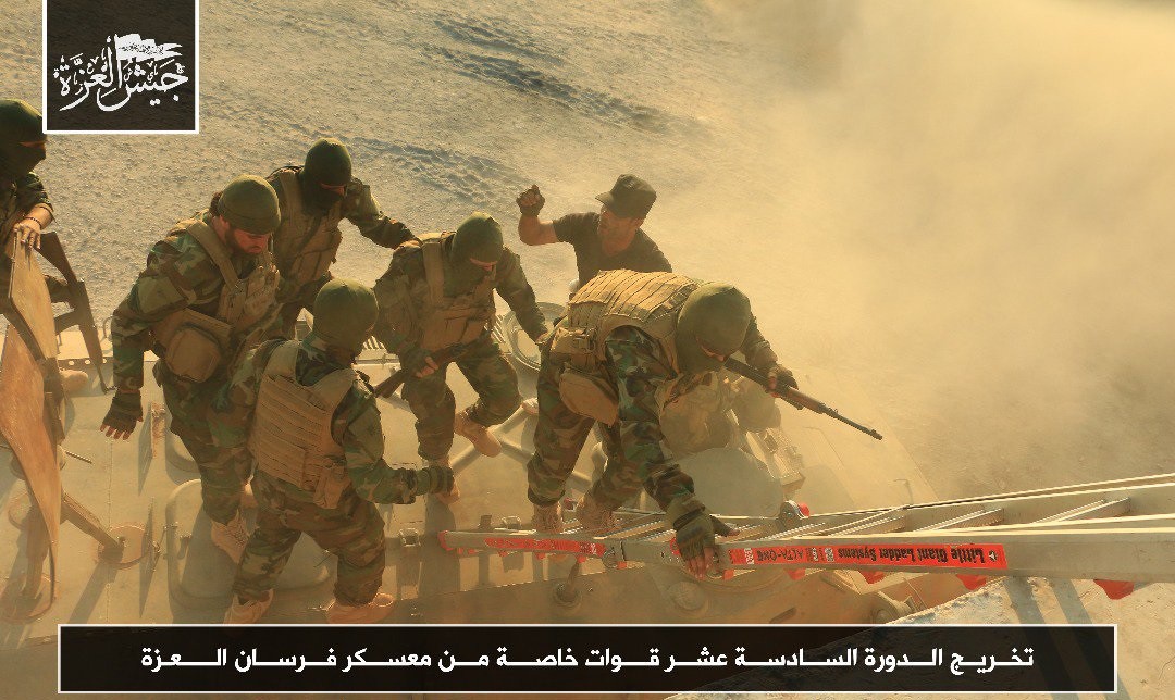 Người Nga loại bỏ quân cờ cuối cùng của người Mỹ ở Tây Bắc Syria - Ảnh 2. Người Nga loại bỏ quân cờ cuối cùng của người Mỹ ở Tây Bắc Syria - Ảnh 2.