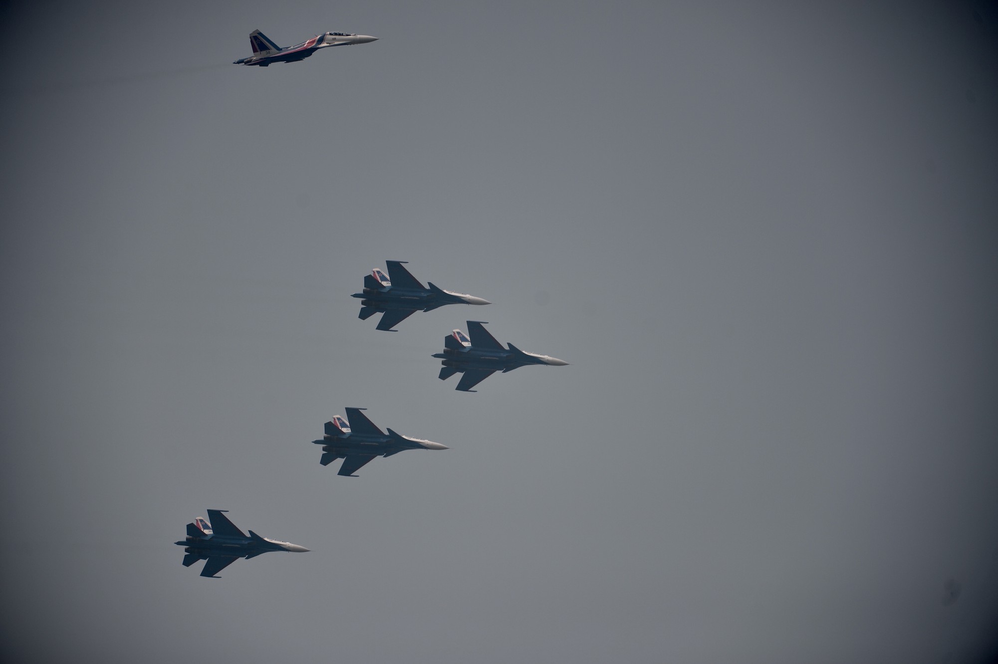 Cận cảnh chiến đấu cơ quái thú Su-30SM Hiệp sĩ Nga ở Việt Nam: Chỉ hai từ cực đẹp! - Ảnh 1. Cận cảnh chiến đấu cơ quái thú Su-30SM Hiệp sĩ Nga ở Việt Nam: Chỉ hai từ cực đẹp! - Ảnh 1.