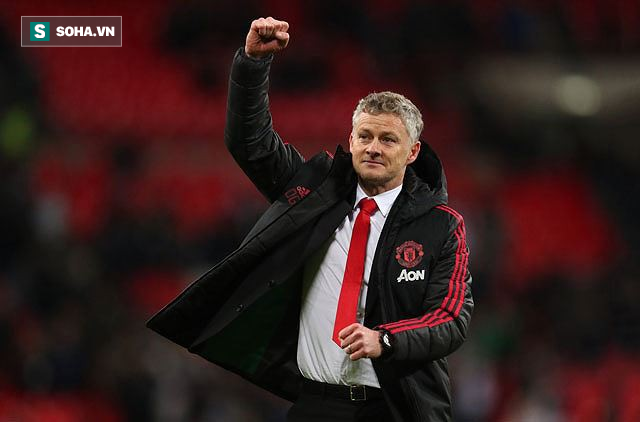 Ngày lên chức kém vui, Solskjaer có hơn gì Mourinho? - Ảnh 1. Ngày lên chức kém vui, Solskjaer có hơn gì Mourinho? - Ảnh 1.