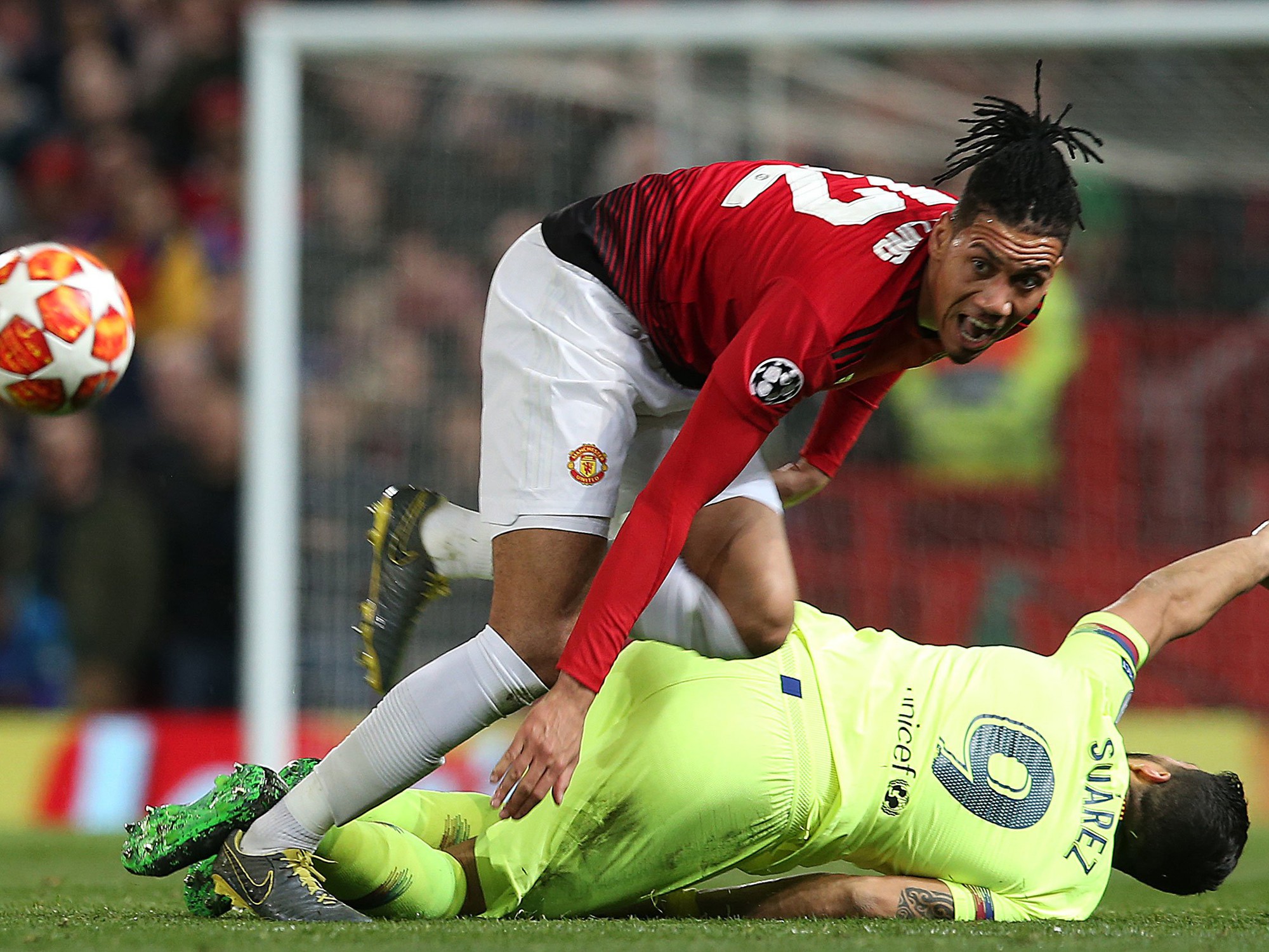 Man United bất lực trước Barca, nhưng Solskjaer đang thắng trong một cuộc chiến khác - Ảnh 1. Man United bất lực trước Barca, nhưng Solskjaer đang thắng trong một cuộc chiến khác - Ảnh 1.