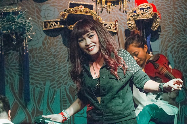 Con gái 14 tuổi của Phương Thanh giờ đã xinh như hot girl, xuất hiện đầy bất ngờ bên mẹ - Ảnh 5. Con gái 14 tuổi của Phương Thanh giờ đã xinh như hot girl, xuất hiện đầy bất ngờ bên mẹ - Ảnh 5.