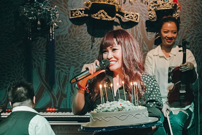 Con gái 14 tuổi của Phương Thanh giờ đã xinh như hot girl, xuất hiện đầy bất ngờ bên mẹ - Ảnh 8. Con gái 14 tuổi của Phương Thanh giờ đã xinh như hot girl, xuất hiện đầy bất ngờ bên mẹ - Ảnh 8.