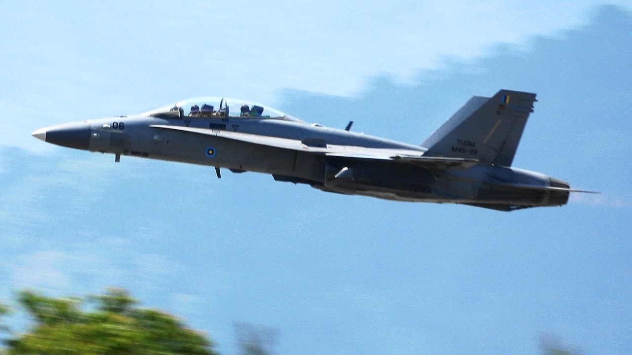 Một khách hàng ĐNÁ sẵn sàng đổi lấy Su-35 và Su-57: Nga gật hợp đồng vô tiền khoáng hậu? - Ảnh 4. Một khách hàng ĐNÁ sẵn sàng đổi lấy Su-35 và Su-57: Nga gật hợp đồng vô tiền khoáng hậu? - Ảnh 4.