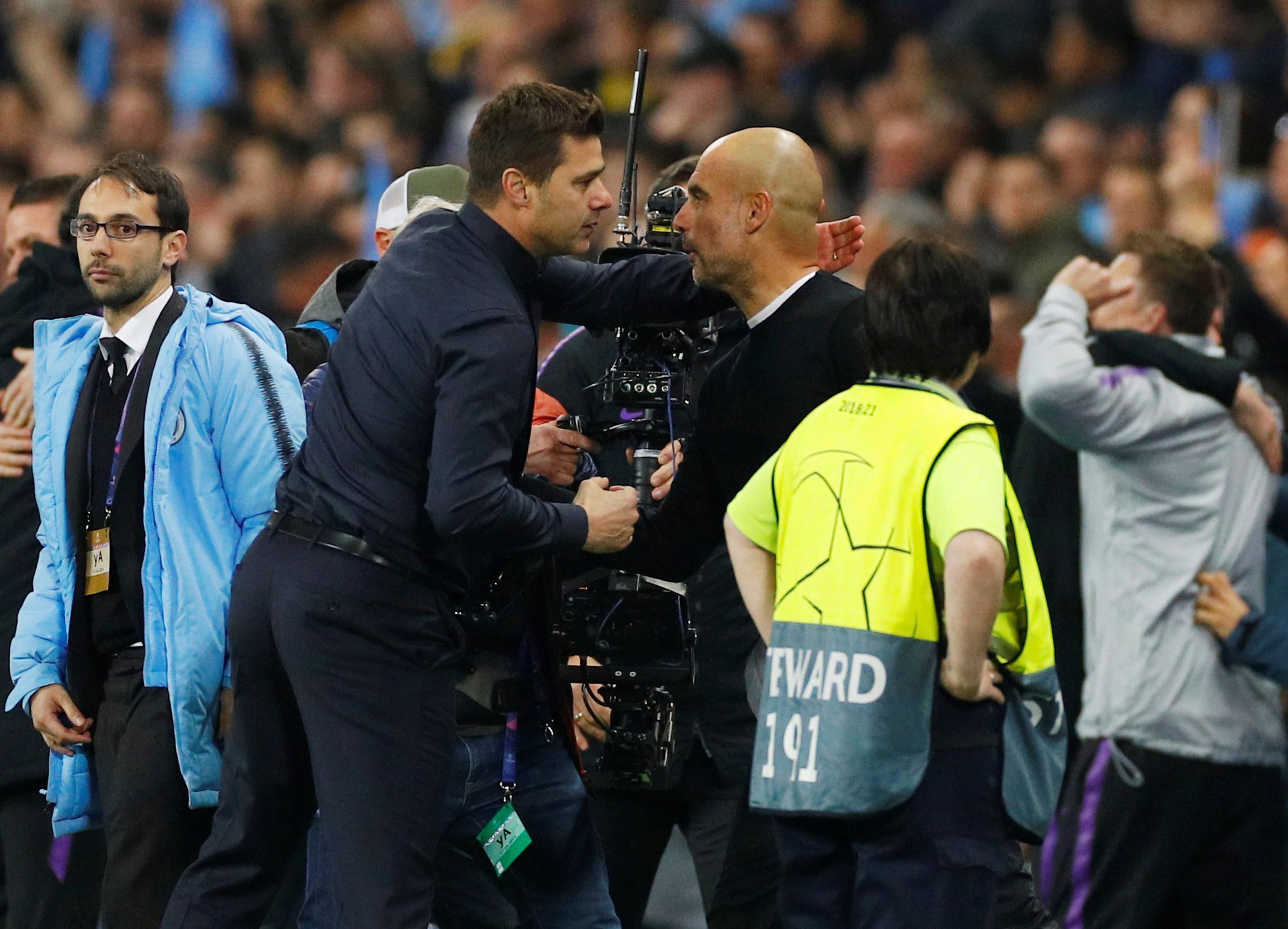 Nỗi oan của Pep Guardiola! - Ảnh 3. Nỗi oan của Pep Guardiola! - Ảnh 3.