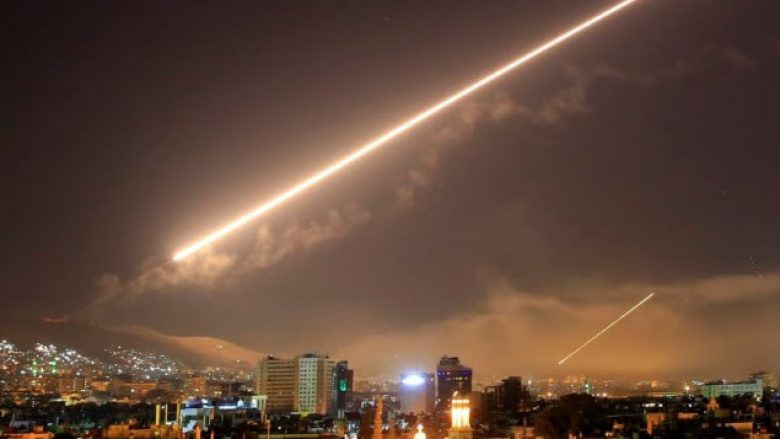 Né thành công tên lửa S-300 ở Syria: Israel tuyên bố sẵn sàng đập nát Lebanon - Ảnh 3. Né thành công tên lửa S-300 ở Syria: Israel tuyên bố sẵn sàng đập nát Lebanon - Ảnh 3.