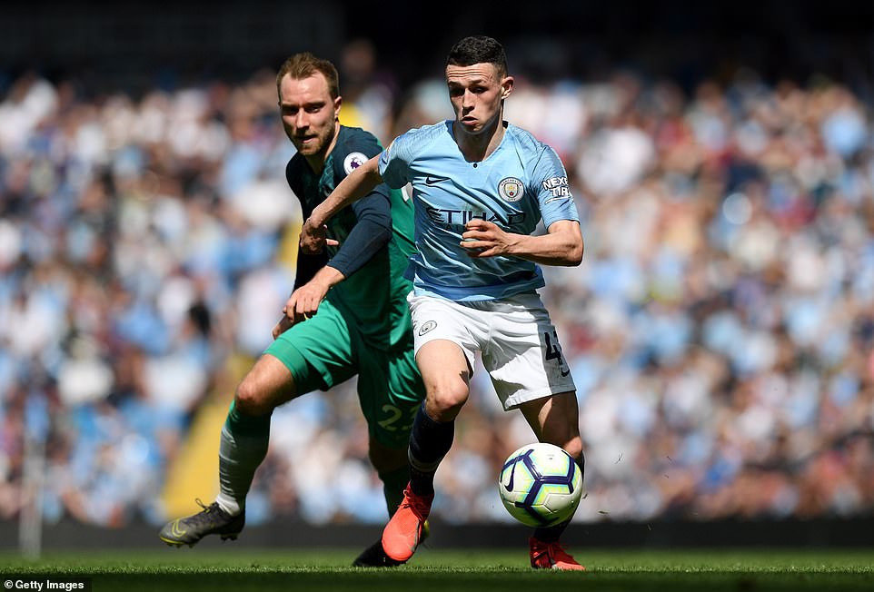 Quật ngã Gà trống 2 lần trong 3 ngày, Man City xứng đáng là ông vua Premier League - Ảnh 1. Quật ngã Gà trống 2 lần trong 3 ngày, Man City xứng đáng là ông vua Premier League - Ảnh 1.