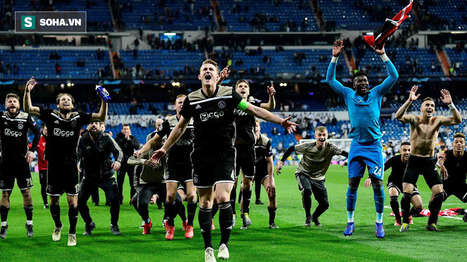 Man United và 2 đại gia Premier League nhận tin buồn về ngôi sao Ajax - Ảnh 1. Man United và 2 đại gia Premier League nhận tin buồn về ngôi sao Ajax - Ảnh 1.