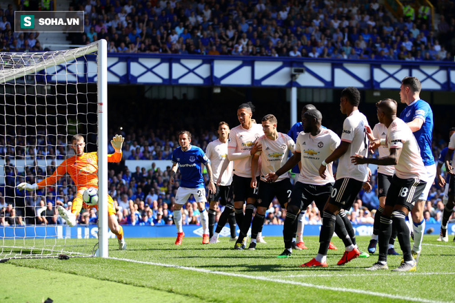 Ở Man United, giờ chỉ còn bản ngã vô hồn và thực tại trần trụi - Ảnh 3. Ở Man United, giờ chỉ còn bản ngã vô hồn và thực tại trần trụi - Ảnh 3.
