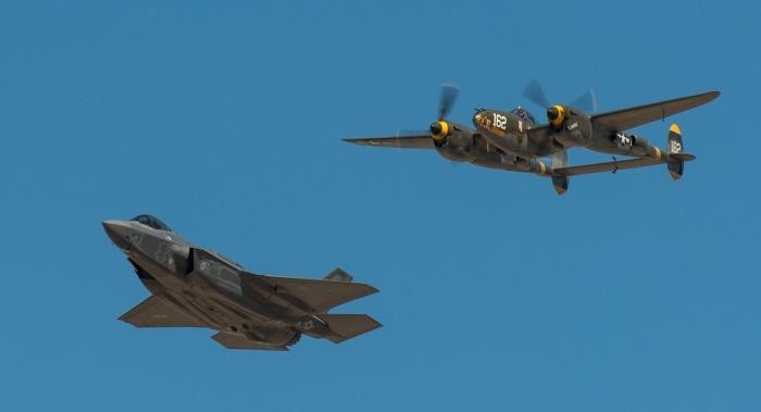 Tiêm kích F-35 Mỹ và cú knock-out kỷ lục 1.200 tỷ USD: Nga cười ngạo nghễ! - Ảnh 2. Tiêm kích F-35 Mỹ và cú knock-out kỷ lục 1.200 tỷ USD: Nga cười ngạo nghễ! - Ảnh 2.