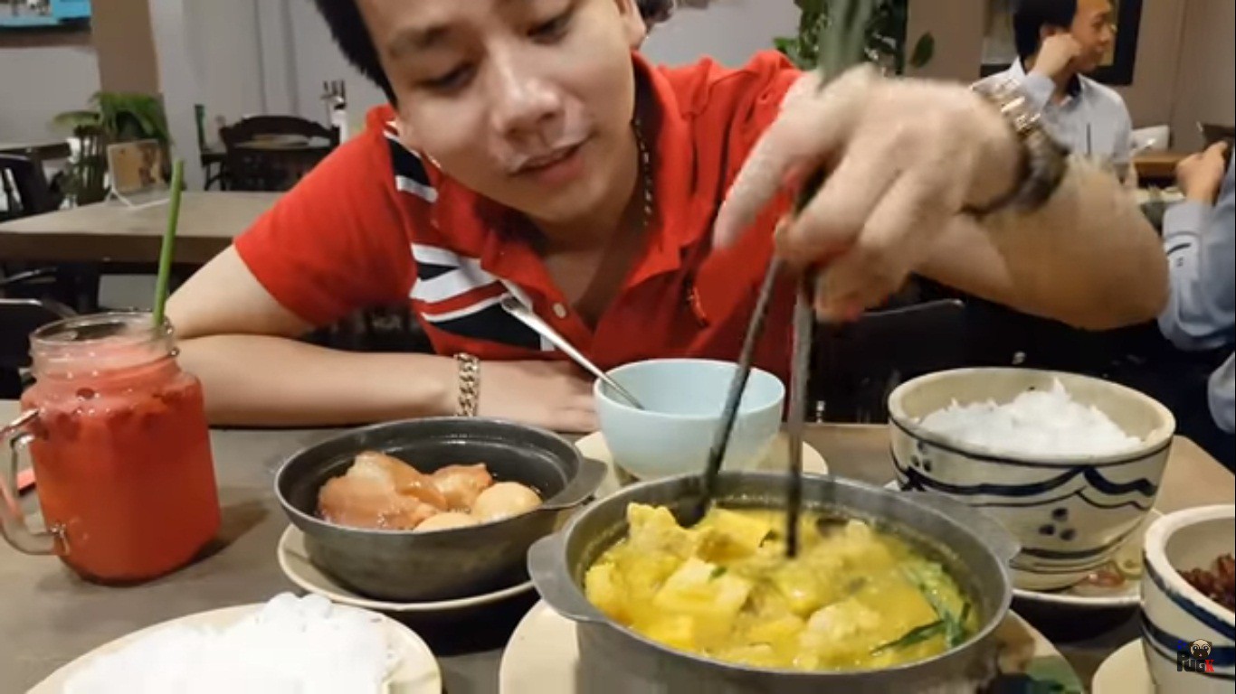 Khoa Pug review nhà hàng của Mai Phương Thúy gây tranh luận - Ảnh 5. Khoa Pug review nhà hàng của Mai Phương Thúy gây tranh luận - Ảnh 5.