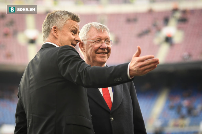 Tỉnh lại đi Quỷ đỏ, Sir Alex đã nghỉ hưu và thời đại của ông cũng qua lâu rồi! - Ảnh 2. Tỉnh lại đi Quỷ đỏ, Sir Alex đã nghỉ hưu và thời đại của ông cũng qua lâu rồi! - Ảnh 2.