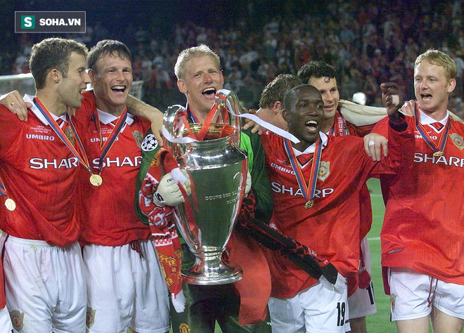Trong khi linh hồn Man United đang thối rữa, thì Man City gieo hạt giống tâm hồn - Ảnh 1. Trong khi linh hồn Man United đang thối rữa, thì Man City gieo hạt giống tâm hồn - Ảnh 1.