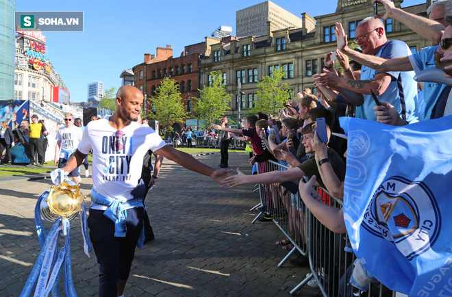 Trong khi linh hồn Man United đang thối rữa, thì Man City gieo hạt giống tâm hồn - Ảnh 4. Trong khi linh hồn Man United đang thối rữa, thì Man City gieo hạt giống tâm hồn - Ảnh 4.