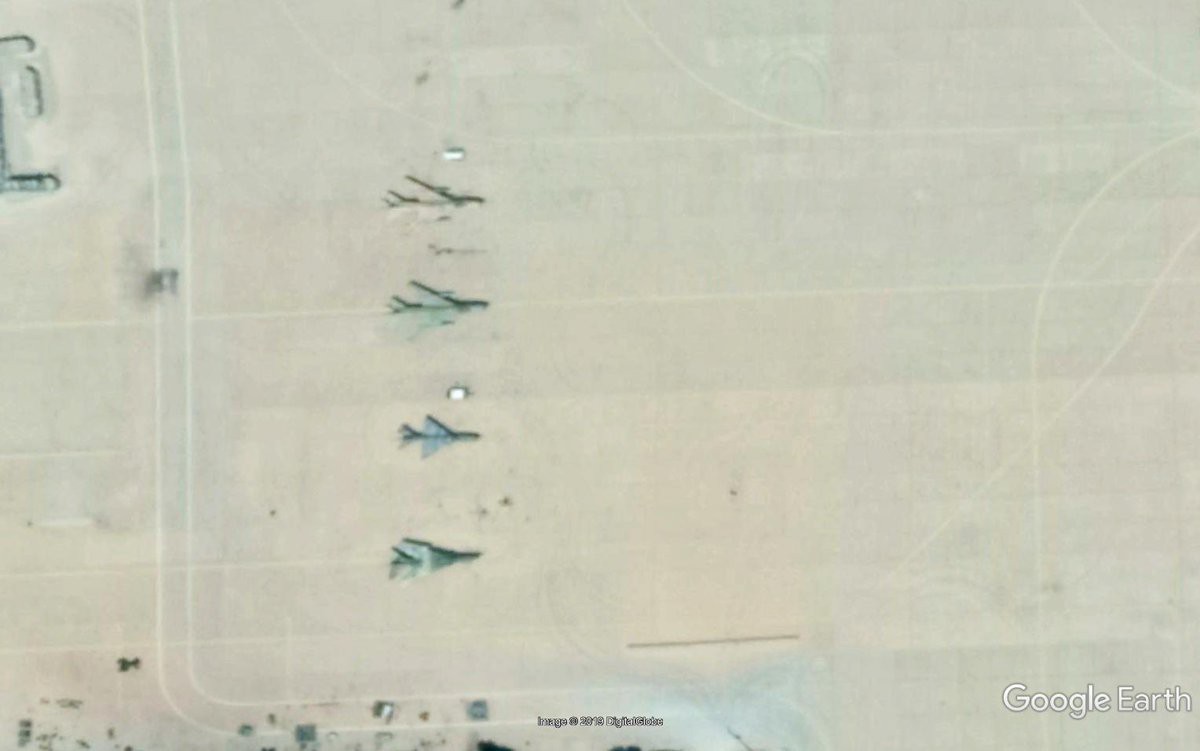 Cối xay thịt Libya: Máy bay LNA rụng như sung - Bằng chứng sốc quân ta bắn quân mình - Ảnh 2. Cối xay thịt Libya: Máy bay LNA rụng như sung - Bằng chứng sốc quân ta bắn quân mình - Ảnh 2.