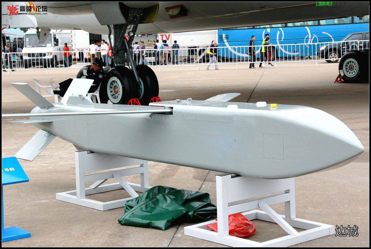 Tiêm kích J-16 Trung Quốc bội phần nguy hiểm nhờ sao chép tên lửa Mỹ? - Ảnh 2. Tiêm kích J-16 Trung Quốc bội phần nguy hiểm nhờ sao chép tên lửa Mỹ? - Ảnh 2.