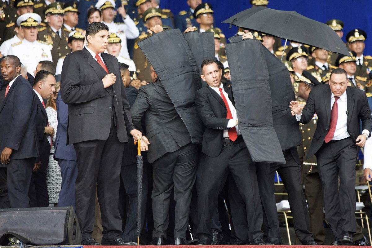 Bí ẩn năng lực đặc biệt của ông Putin: Chỉ cần xuất hiện cũng khiến vật thể bị dịch chuyển hàng trăm km - Ảnh 1. Bí ẩn năng lực đặc biệt của ông Putin: Chỉ cần xuất hiện cũng khiến vật thể bị dịch chuyển hàng trăm km - Ảnh 1.