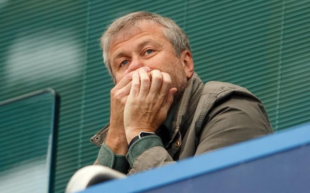 Abramovich không trả tiền thuê nhà, Chelsea sắp đến ngày đổi chủ? - Ảnh 1. Abramovich không trả tiền thuê nhà, Chelsea sắp đến ngày đổi chủ? - Ảnh 1.