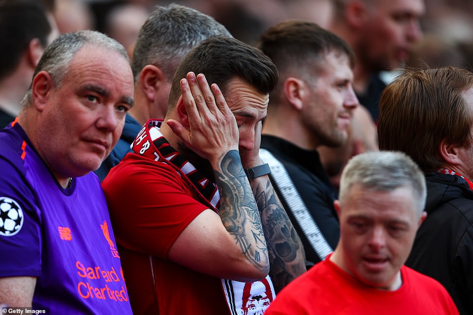 Liverpool quá hay, nhưng Man City thừa bản lĩnh và khát khao gấp bội - Ảnh 2. Liverpool quá hay, nhưng Man City thừa bản lĩnh và khát khao gấp bội - Ảnh 2.