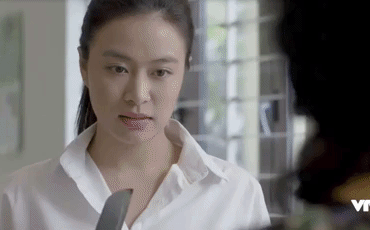 Mê cung tập 7: Doãn Quốc Đam hóa tâm thần nhưng Hoàng Thùy Linh mới xuất hiện đã gây chú ý Mê cung tập 7: Doãn Quốc Đam hóa tâm thần nhưng Hoàng Thùy Linh mới xuất hiện đã gây chú ý