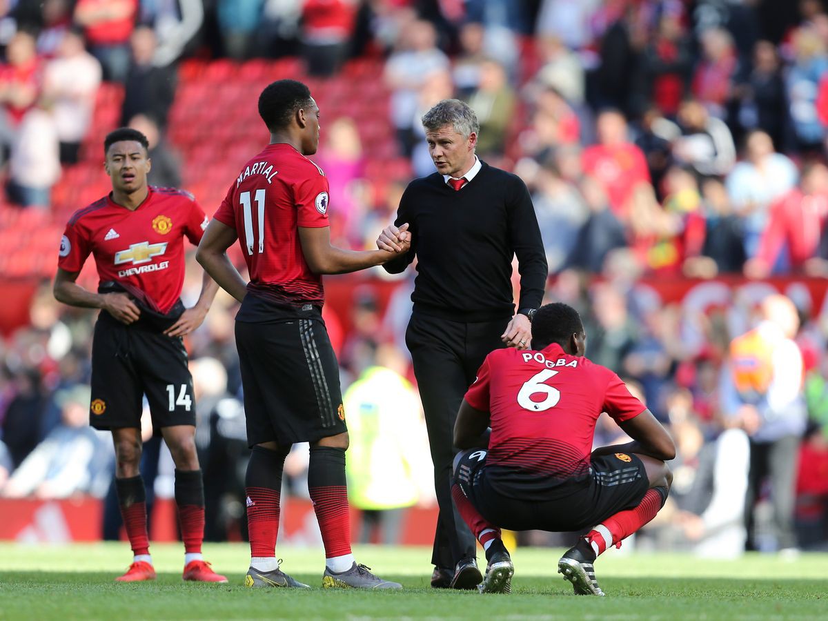 Man United hiện đang kém Man City bao nhiêu xa? - Ảnh 3. Man United hiện đang kém Man City bao nhiêu xa? - Ảnh 3.