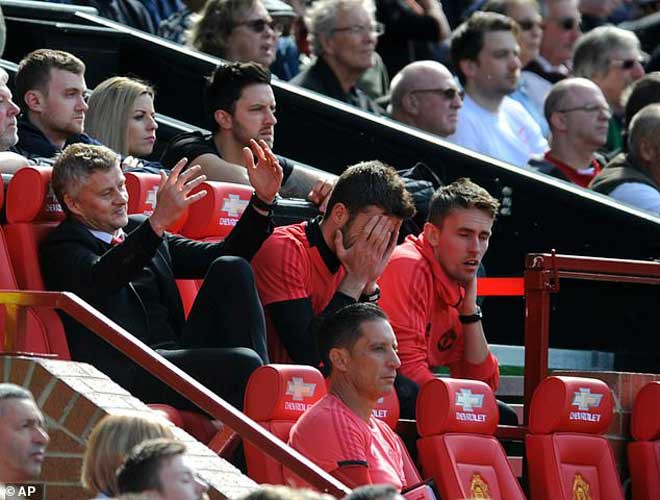 Muốn sống sót cùng Man United, Solskjaer phải chữa được 3 căn bệnh này - Ảnh 6.