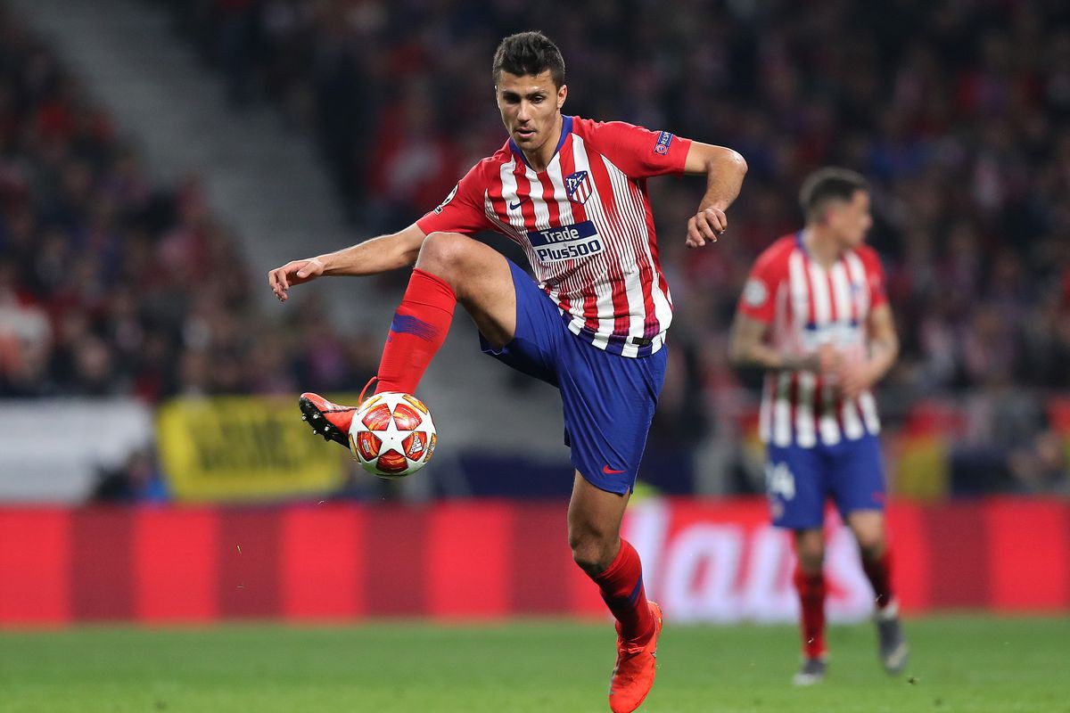 Siêu nhân Ronaldo, thảm họa Fred & những hợp đồng đặc biệt trong mùa giải 2018/19 - Ảnh 5. Siêu nhân Ronaldo, thảm họa Fred & những hợp đồng đặc biệt trong mùa giải 2018/19 - Ảnh 5.