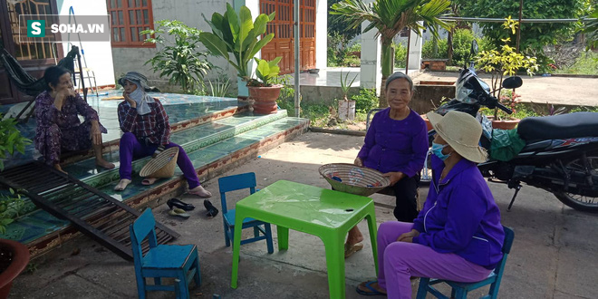 Hành tung bí ẩn của khách thuê nhà vụ 2 thi thể bị đổ bê tông: Luôn bịt kín mặt, có người đầu trọc lốc? - Ảnh 2. Hành tung bí ẩn của khách thuê nhà vụ 2 thi thể bị đổ bê tông: Luôn bịt kín mặt, có người đầu trọc lốc? - Ảnh 2.