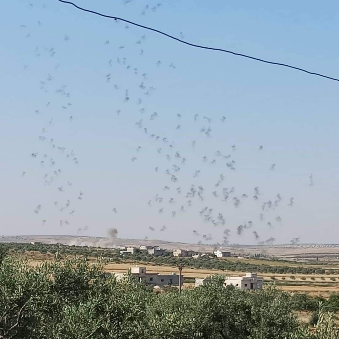 CẬP NHẬT: Mỹ bất ngờ thọc gậy bánh xe khi đoàn quân xa lớn của Syria rầm rập kéo về Hama - Ảnh 4. CẬP NHẬT: Mỹ bất ngờ thọc gậy bánh xe khi đoàn quân xa lớn của Syria rầm rập kéo về Hama - Ảnh 4.