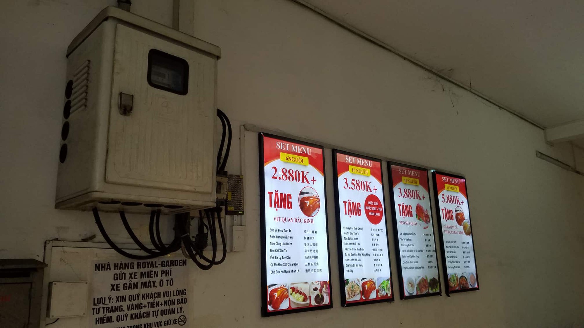 Xôn xao tờ thông báo đính chính hoá đơn tiền điện từ hơn 23 triệu lên 40,6 triệu đồng - Ảnh 3. Xôn xao tờ thông báo đính chính hoá đơn tiền điện từ hơn 23 triệu lên 40,6 triệu đồng - Ảnh 3.