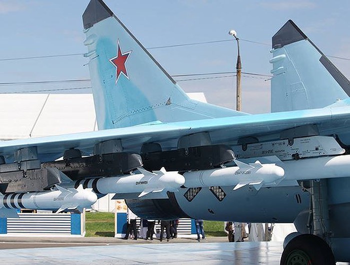 Tiêm kích MiG-35: Rất hiện đại nhưng tại sao vẫn bị BPQ Nga hắt hủi? - Ảnh 4. Tiêm kích MiG-35: Rất hiện đại nhưng tại sao vẫn bị BPQ Nga hắt hủi? - Ảnh 4.