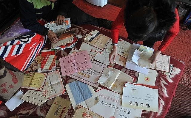 Nhân viên quét rác bán nhà giúp người nghèo khó - Ảnh 3. Nhân viên quét rác bán nhà giúp người nghèo khó - Ảnh 3.