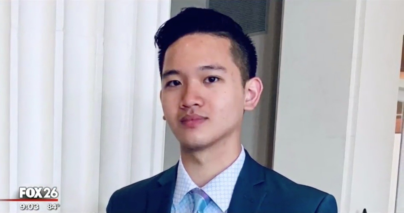 Nam sinh gốc Việt vô gia cư trúng tuyển vào ĐH Harvard: Mồ côi cha, mẹ vào tù vì cờ bạc, sống vạ vật ngoài đường - Ảnh 3. Nam sinh gốc Việt vô gia cư trúng tuyển vào ĐH Harvard: Mồ côi cha, mẹ vào tù vì cờ bạc, sống vạ vật ngoài đường - Ảnh 3.