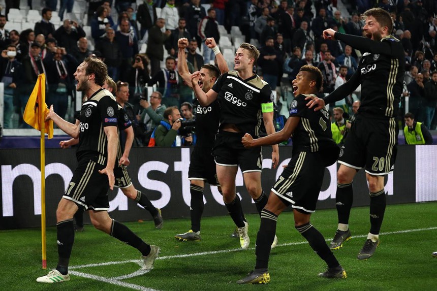Từ tô phở của Ajax Amsterdam đến cục tiền vô dụng ở Manchester United - Ảnh 4. Từ tô phở của Ajax Amsterdam đến cục tiền vô dụng ở Manchester United - Ảnh 4.