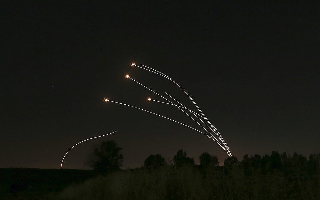 NÓNG: Israel bị tấn công liên tiếp - Chưa bao giờ khủng khiếp như thế, Iron Dome đánh bất lực! - Ảnh 4. NÓNG: Israel bị tấn công liên tiếp - Chưa bao giờ khủng khiếp như thế, Iron Dome đánh bất lực! - Ảnh 4.