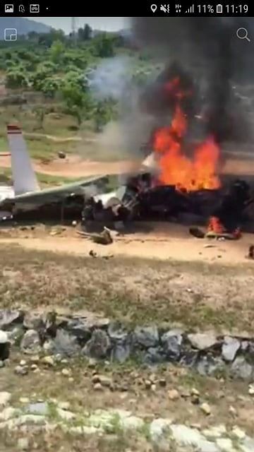 Máy bay rơi ở Khánh Hòa: Hai phi công hy sinh gồm 1 giáo viên bay và 1 học viên - Ảnh 3.