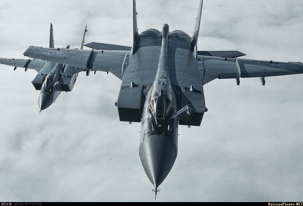 Nếu đeo bám tới cùng 110 máy bay Nga, Không quân Iran nay đã khác: Mỹ đừng hòng gây hấn! - Ảnh 2. Nếu đeo bám tới cùng 110 máy bay Nga, Không quân Iran nay đã khác: Mỹ đừng hòng gây hấn! - Ảnh 2.