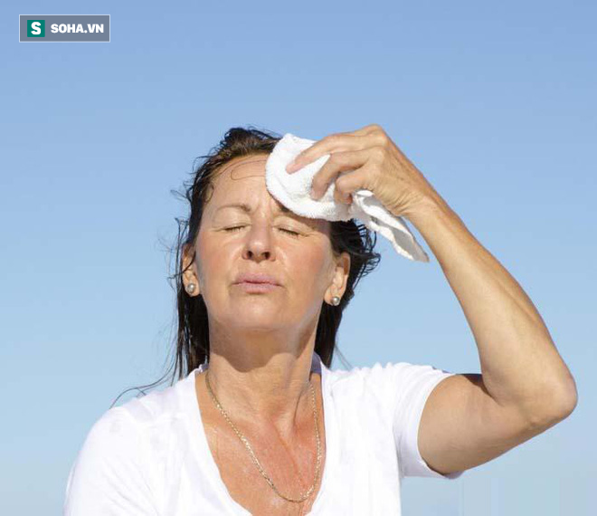 4 căn bệnh dễ bùng phát trong mùa hè: Ai cũng nên cảnh giác để tránh phải nhập viện - Ảnh 1. 4 căn bệnh dễ bùng phát trong mùa hè: Ai cũng nên cảnh giác để tránh phải nhập viện - Ảnh 1.