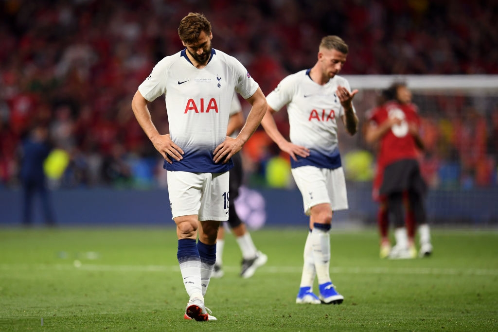 Son Heung-min cùng đồng đội bật khóc nức nở, thất thểu lê bước sau thất bại tại trận đấu quan trọng nhất sự nghiệp - Ảnh 9. Son Heung-min cùng đồng đội bật khóc nức nở, thất thểu lê bước sau thất bại tại trận đấu quan trọng nhất sự nghiệp - Ảnh 9.