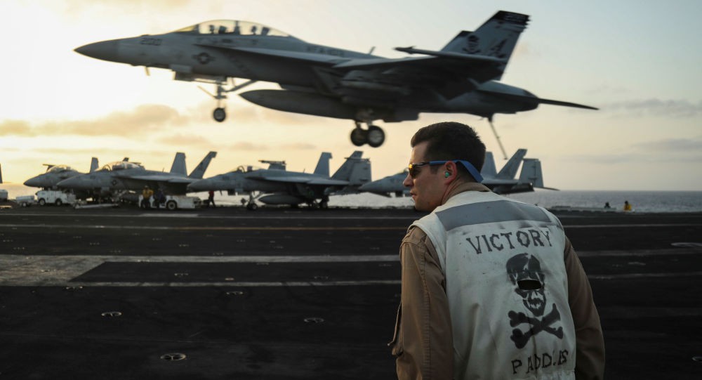 CẬP NHẬT: Iran công bố mảnh xác máy bay trinh sát khiến Mỹ xấu hổ - Đạn đã lên nòng, chiến tranh cận kề? - Ảnh 4. CẬP NHẬT: Iran công bố mảnh xác máy bay trinh sát khiến Mỹ xấu hổ - Đạn đã lên nòng, chiến tranh cận kề? - Ảnh 4.