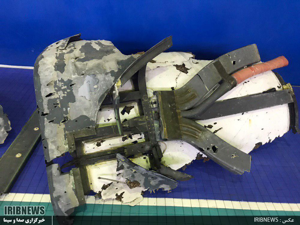 CẬP NHẬT: Iran công bố mảnh xác máy bay trinh sát khiến Mỹ xấu hổ - Đạn đã lên nòng, chiến tranh cận kề? - Ảnh 2. CẬP NHẬT: Iran công bố mảnh xác máy bay trinh sát khiến Mỹ xấu hổ - Đạn đã lên nòng, chiến tranh cận kề? - Ảnh 2.