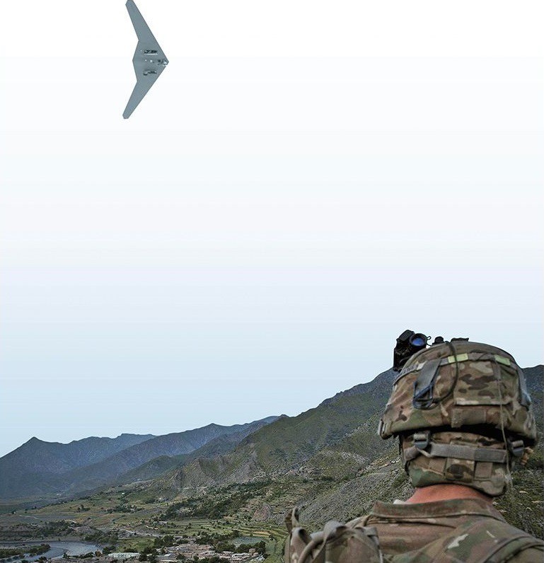 RQ-170 và RQ-4 đã lỗi thời: UAV Ngôi sao đen của Mỹ thừa sức qua mặt phòng không Iran? - Ảnh 3. RQ-170 và RQ-4 đã lỗi thời: UAV Ngôi sao đen của Mỹ thừa sức qua mặt phòng không Iran? - Ảnh 3.