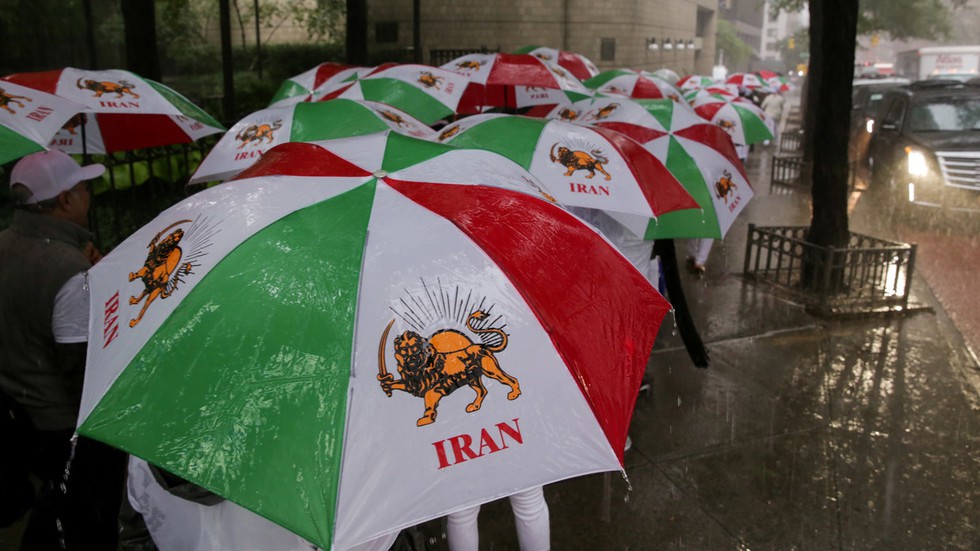 CẬP NHẬT: Tiêm kích tàng hình F-35 KQ Anh tới sát Iran, TT Trump tuyên bố rắn đạn đã lên nòng - Nga bắt đầu động binh - Ảnh 5. CẬP NHẬT: Tiêm kích tàng hình F-35 KQ Anh tới sát Iran, TT Trump tuyên bố rắn đạn đã lên nòng - Nga bắt đầu động binh - Ảnh 5.