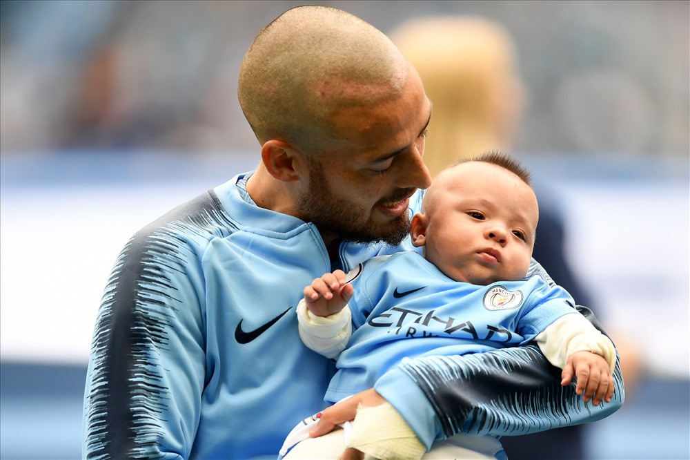 David Silva sẽ rời Man City: 10 năm, một huyền thoại David bé nhỏ - Ảnh 4. David Silva sẽ rời Man City: 10 năm, một huyền thoại David bé nhỏ - Ảnh 4.