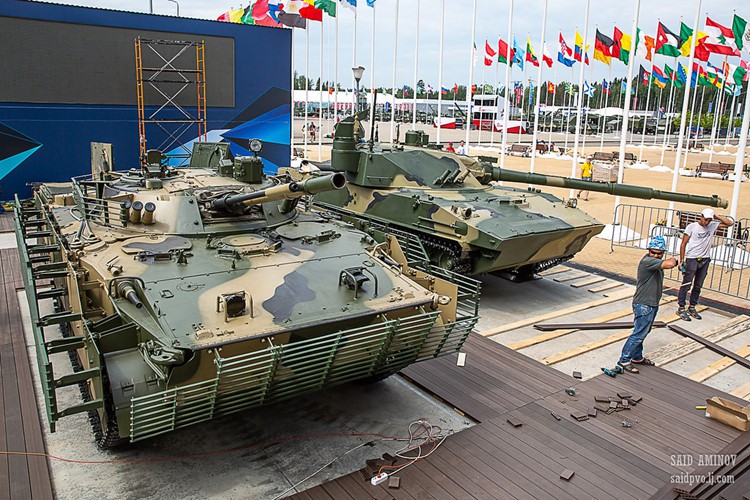 Cảnh báo nóng từ Syria: B41 quá nguy hiểm - Phải đeo lưới thép cho BMP-3 ngay và luôn! - Ảnh 1. Cảnh báo nóng từ Syria: B41 quá nguy hiểm - Phải đeo lưới thép cho BMP-3 ngay và luôn! - Ảnh 1.