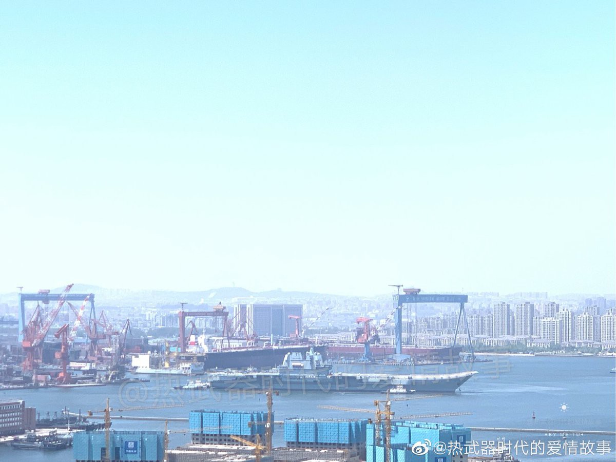 Dưới áp lực quân sự của Mỹ, Trung Quốc gặt lúa non đưa tàu sân bay thứ hai vào trang bị? - Ảnh 1. Dưới áp lực quân sự của Mỹ, Trung Quốc gặt lúa non đưa tàu sân bay thứ hai vào trang bị? - Ảnh 1.