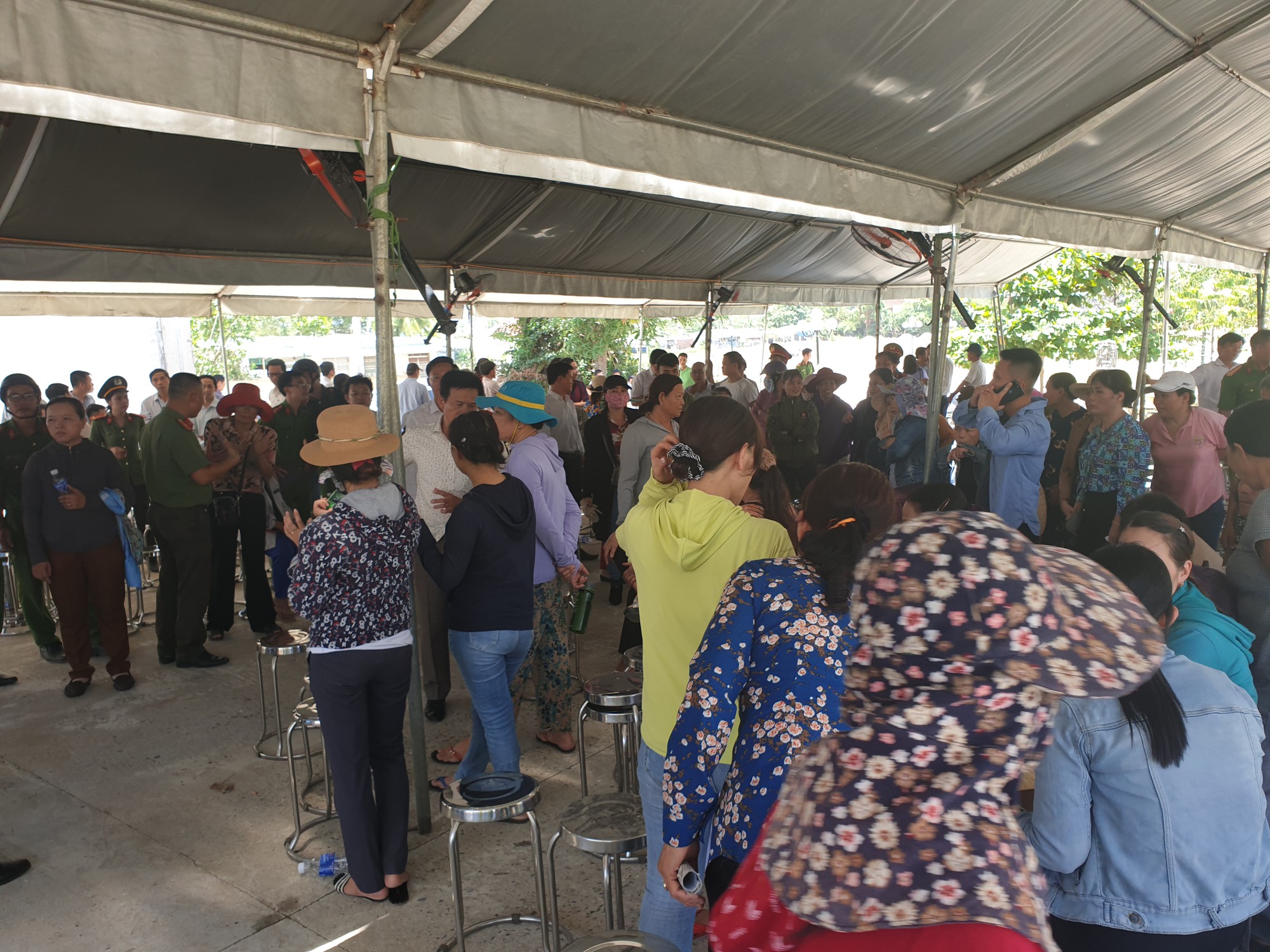 Dân chặn xe vào bãi rác, Đà Nẵng quyết xây dựng nhà máy đốt rác phát điện - Ảnh 4. Dân chặn xe vào bãi rác, Đà Nẵng quyết xây dựng nhà máy đốt rác phát điện - Ảnh 4.